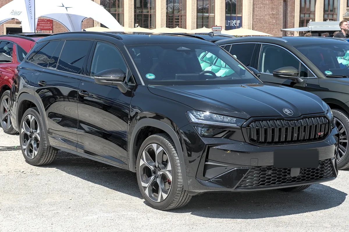 Škoda Kodiaq / Škoda Superb (2026) or similar